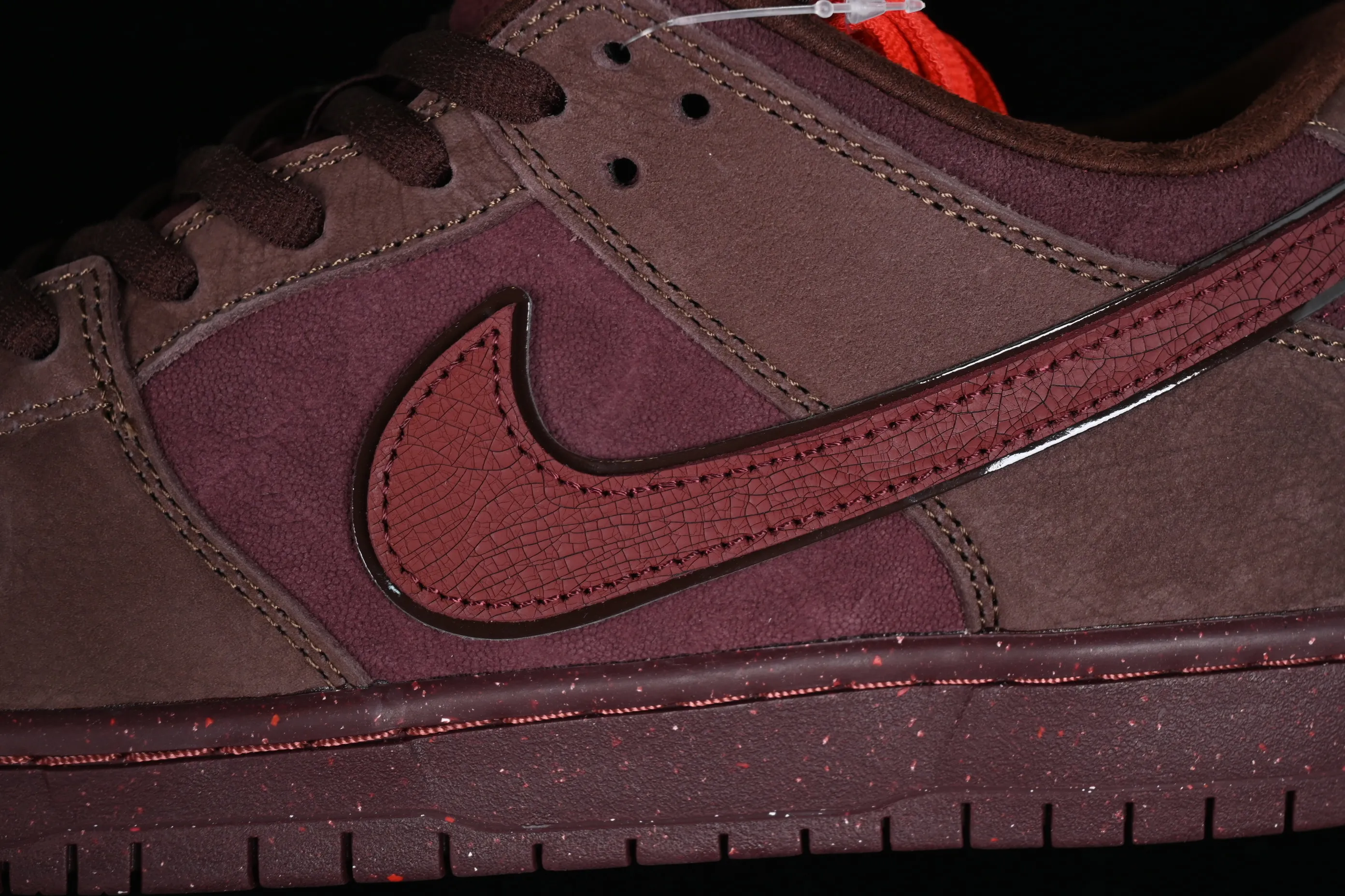 All Categories Nk SB Dunk Series Nk SB Dunk Low Low-top sneakers C version Nk SB Dunk Low Premium "Valentine's Day" Valentine's Day SB low-top casual sneakers FN0619-600